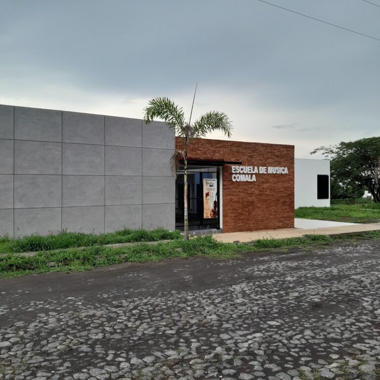 20894 casa de la musica de comala 768x768