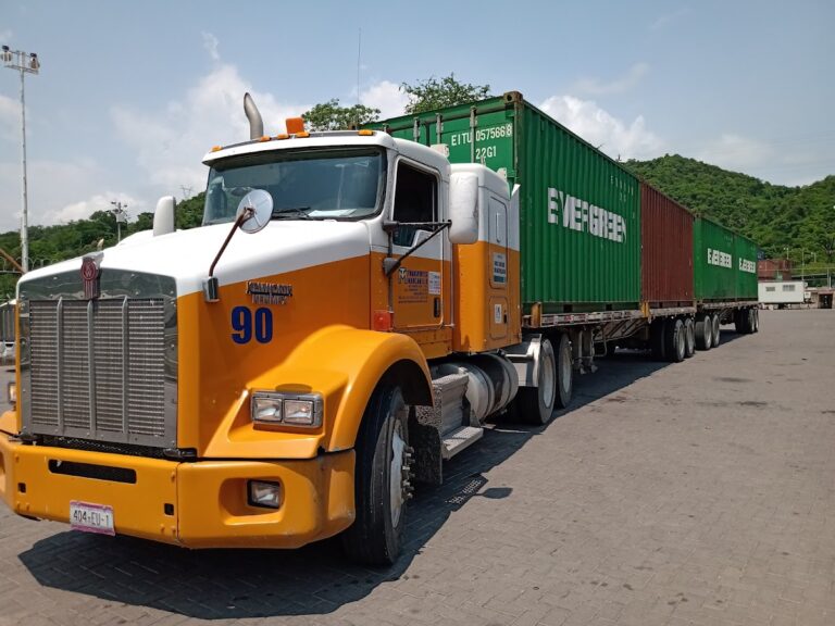 1700 transportes manzanillo 768x576