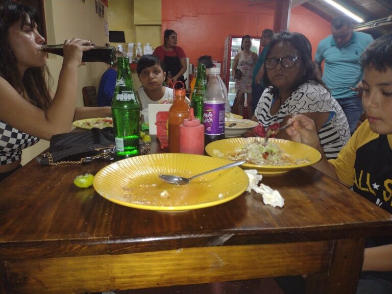 1879 ferreteria hueso 768x576