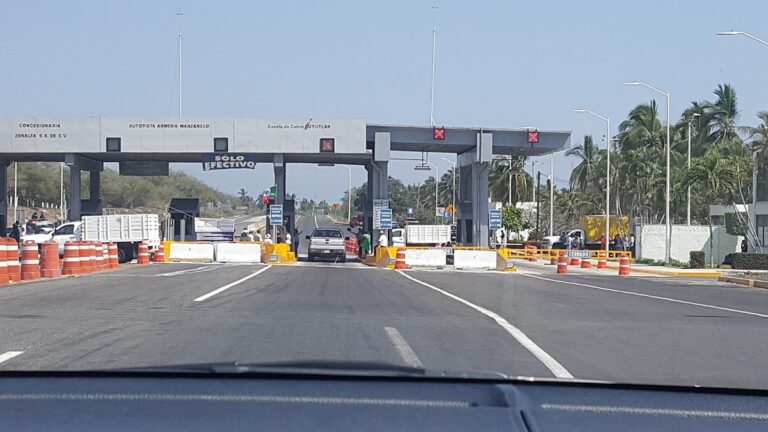 2430 caseta de cobro cuyutlan autopista colima 8211 mzllo 768x432
