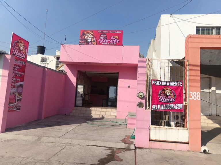2483 panaderia y pasteleria jireh 768x576