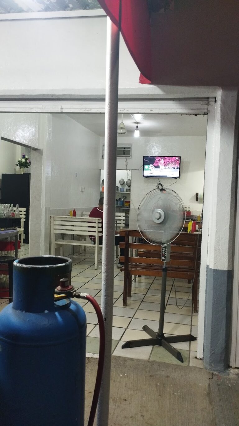 256 tacos el chaparro 768x1365