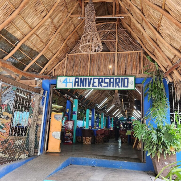 634 restaurant el atracadero 768x768