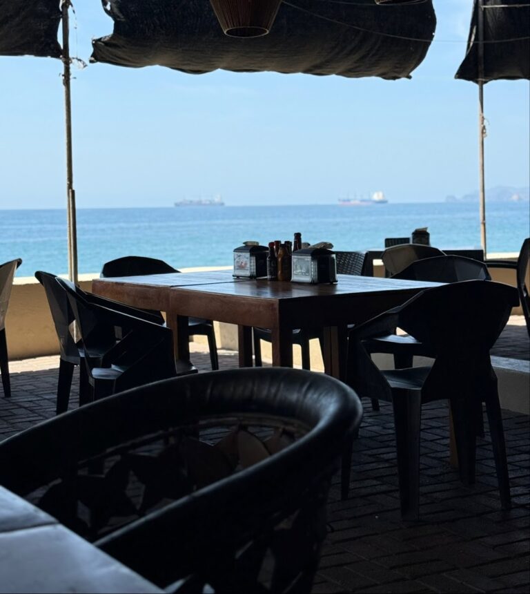 672 playa azul mariscos 768x860