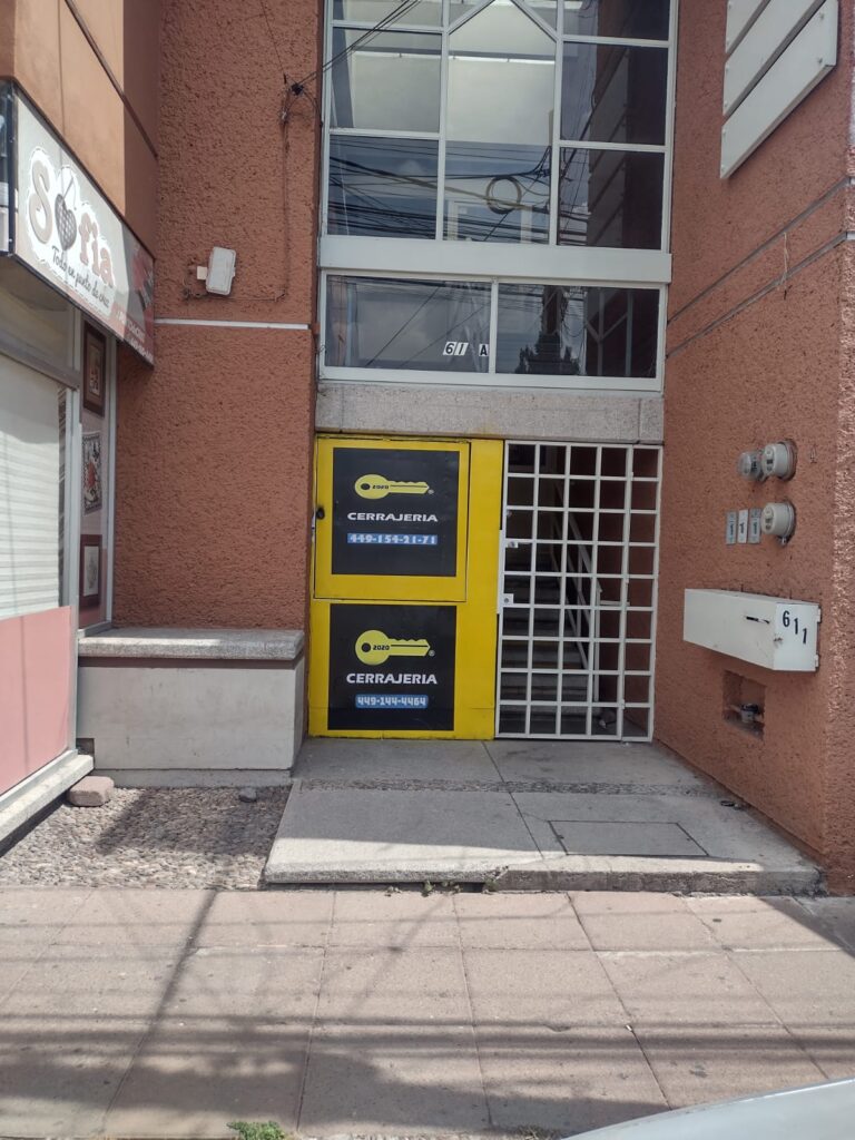 10715 cerrajeria campestre 768x1024