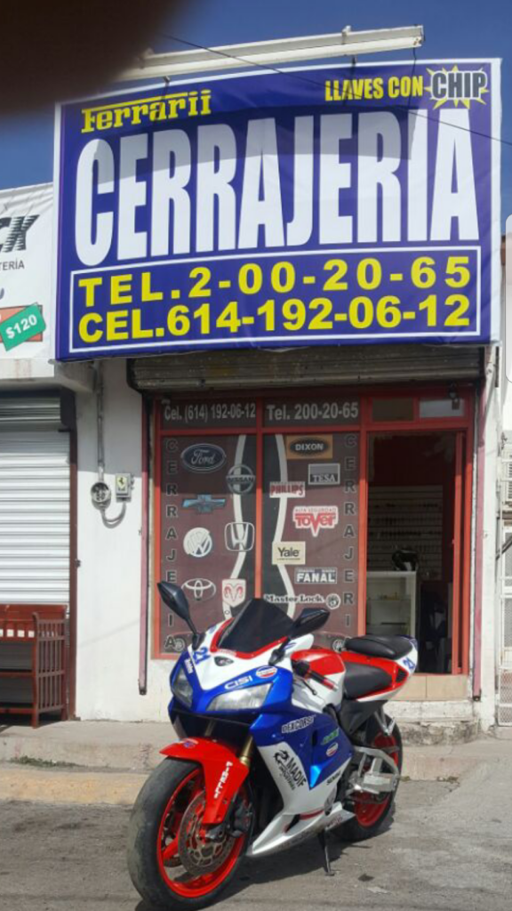 10819 cerrajeria ferrarii 576x1024