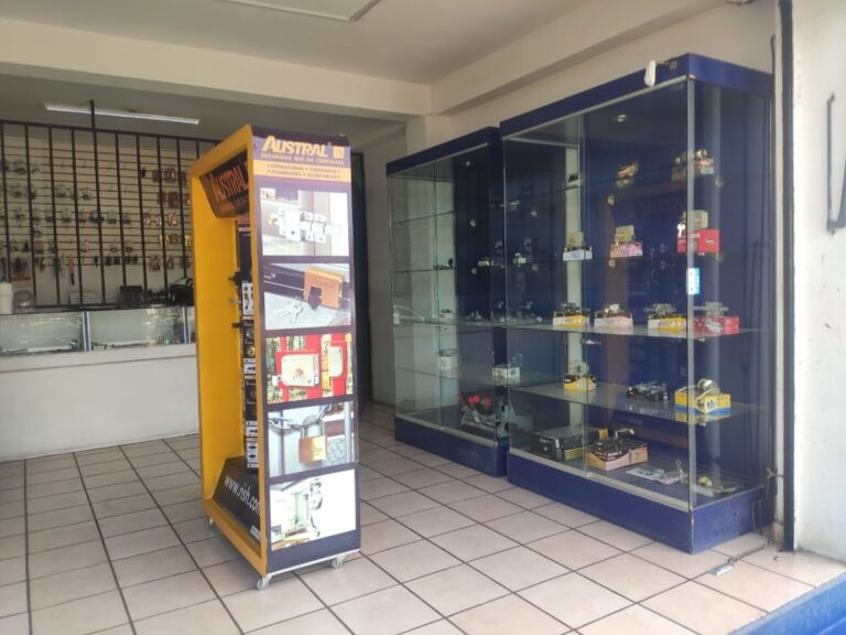 10924 cerrajeria ultra 768x576