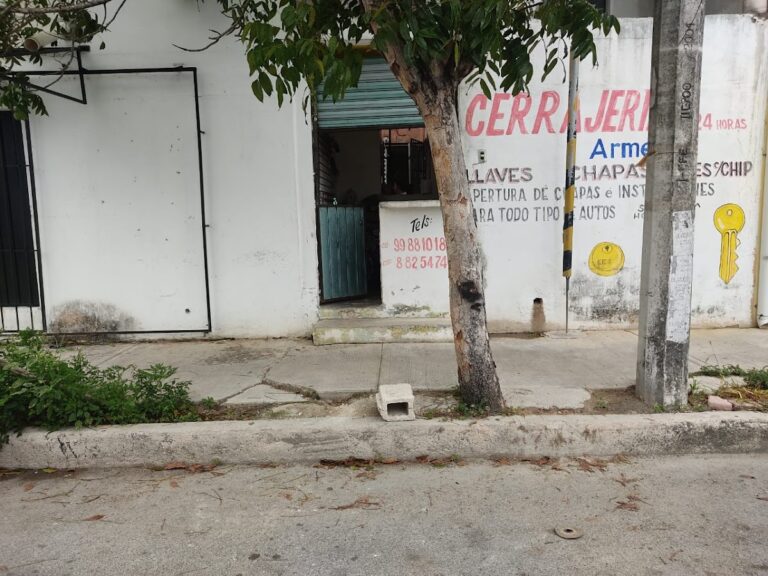 11216 cerrajeria armenta 768x576