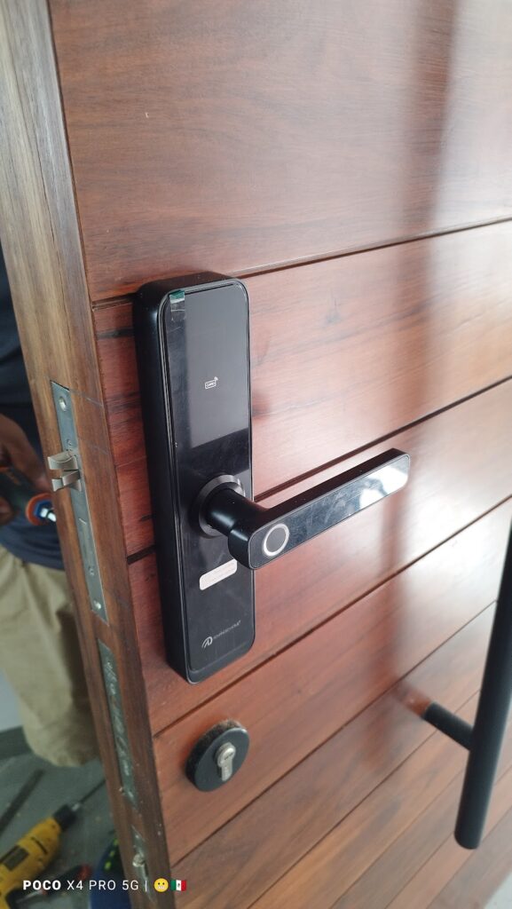 11218 cerrajero 24 horas playa del carmen 577x1024