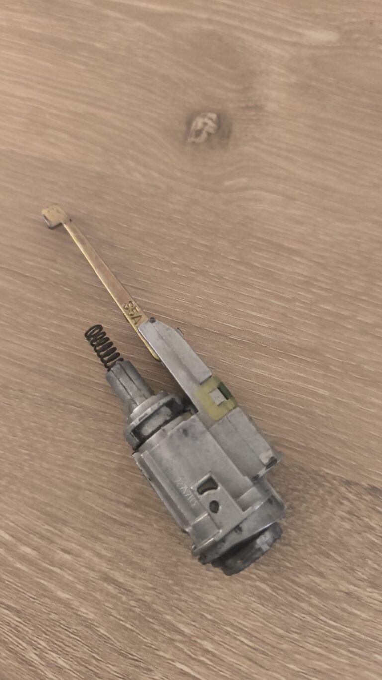 11274 cerrajeria libramiento alarcon 768x1366