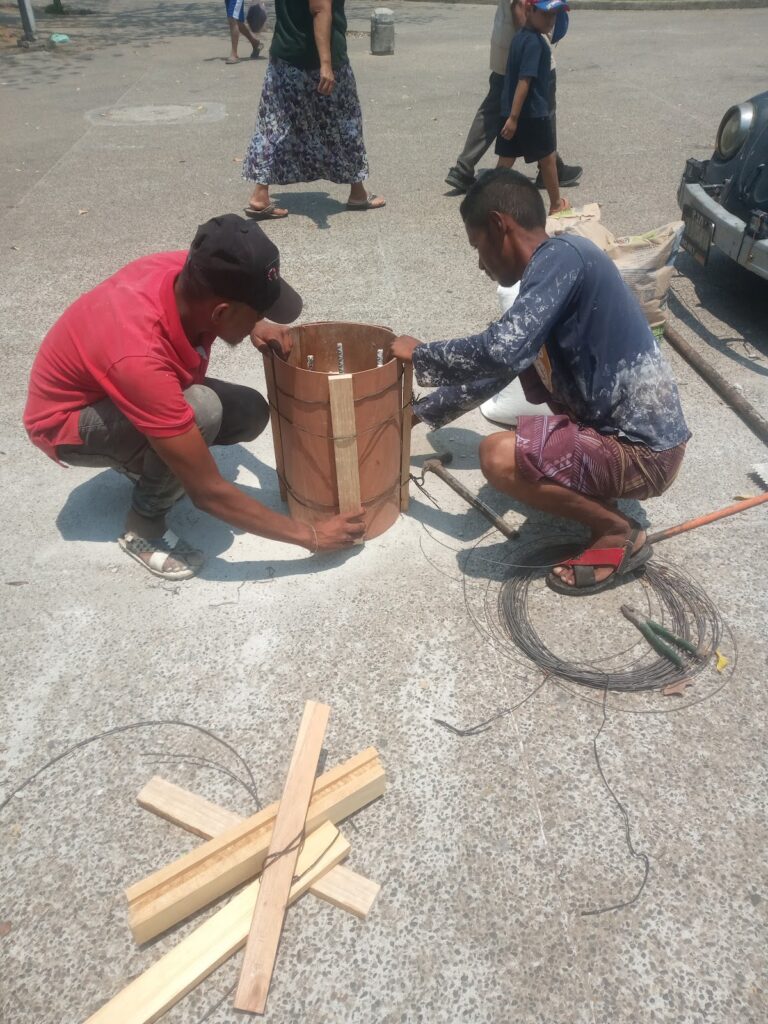 12027 albaniles de acapulco 768x1024