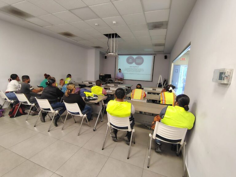 13998 neater servicio de limpieza profesional industrial 768x576