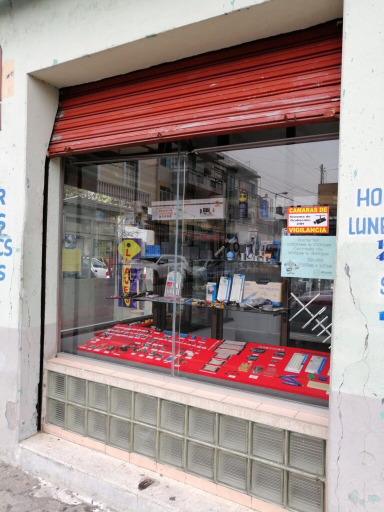 15906 electronica y servicios miranda 768x1024