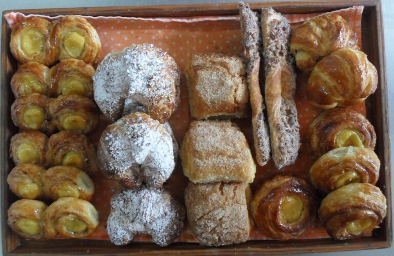 16106 el cuernito panaderia y pasteleria 768x500