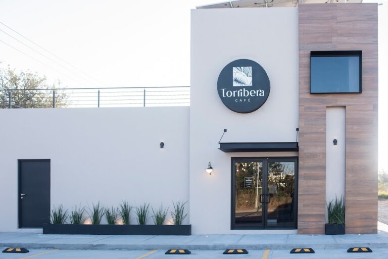 16834 torribera cafe 768x513