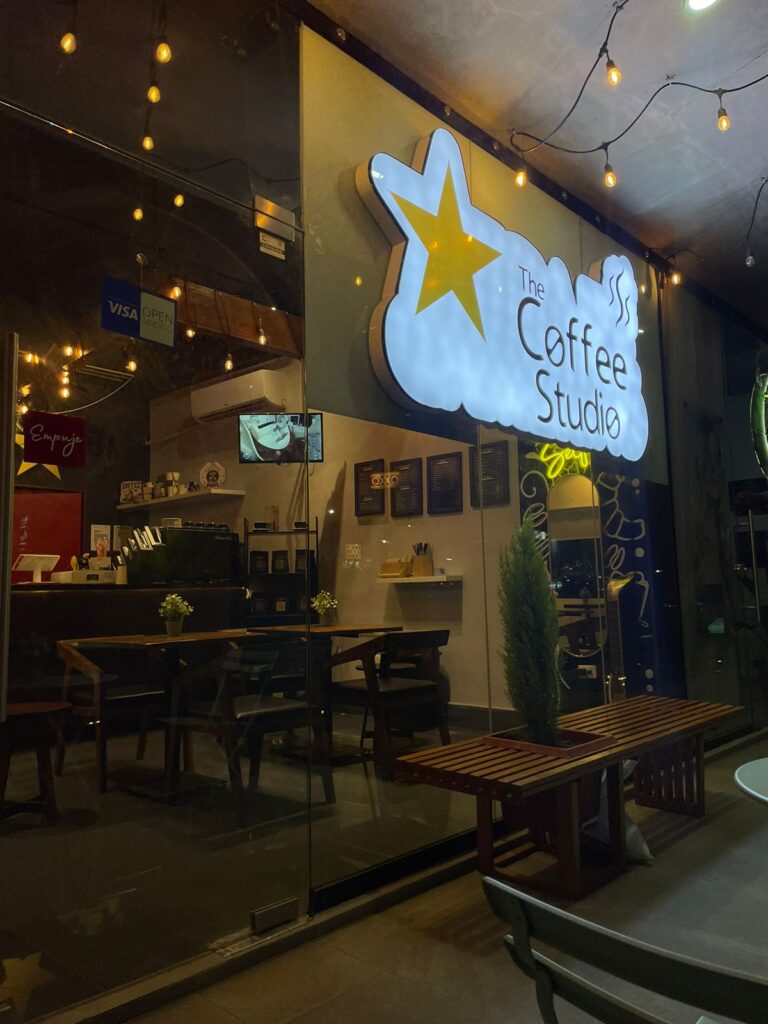 16843 the coffee studio 768x1024