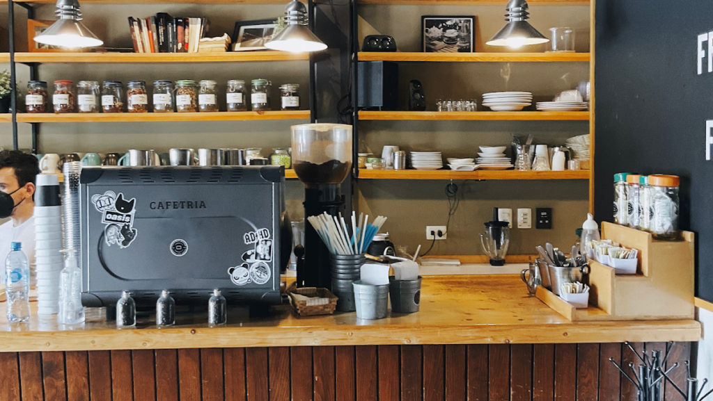 16912 avenida cafe 1024x577