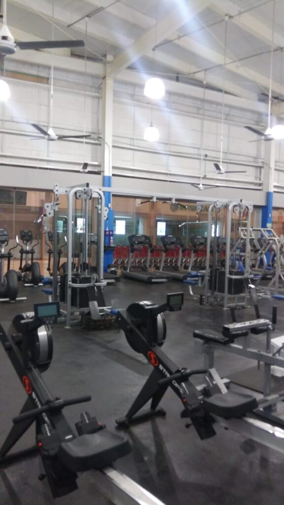 20333 bahia fitness gym bucerias 576x1024