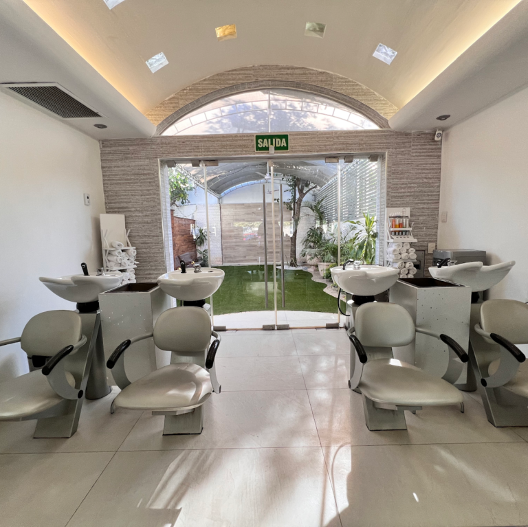 20843 grace spa 768x767