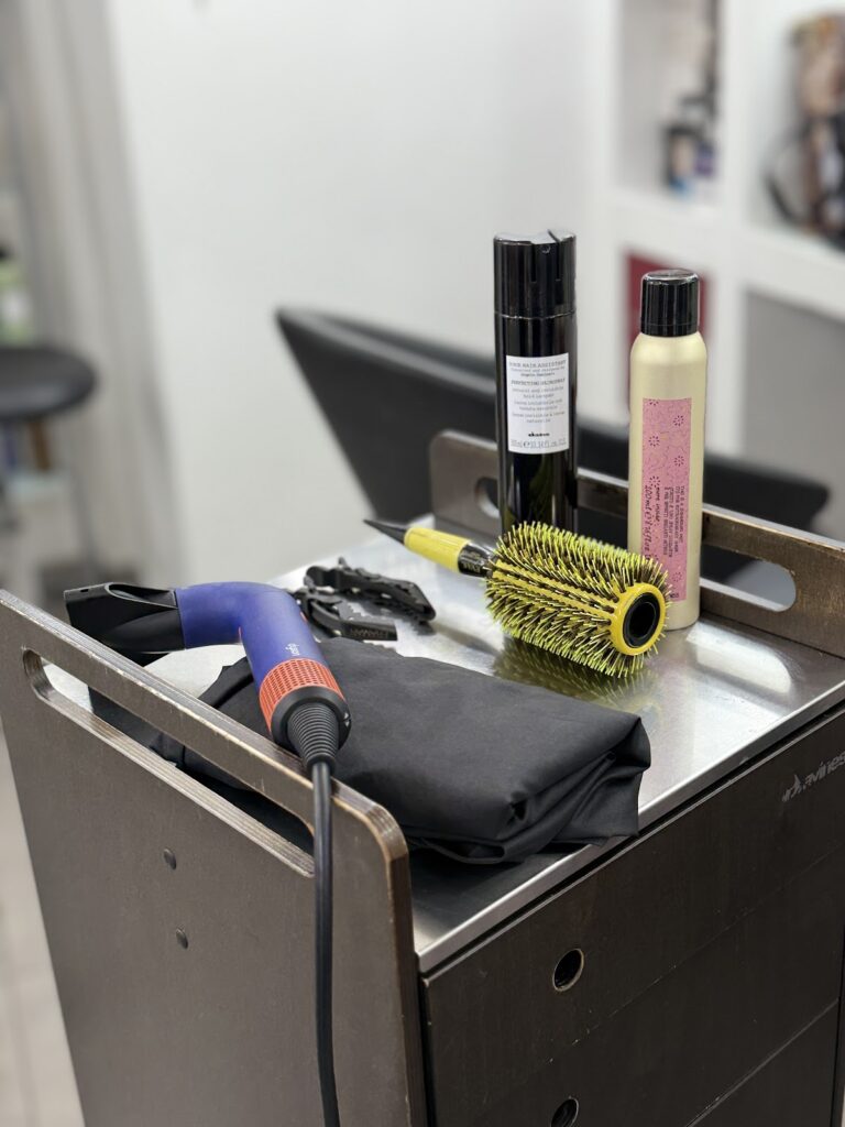 21013 get beauty salon 768x1024