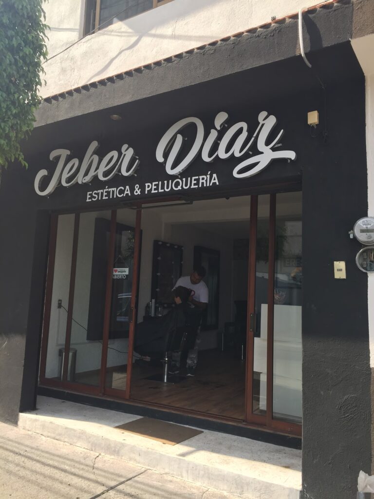 21075 jeber diaz estetica peluqueria 768x1024