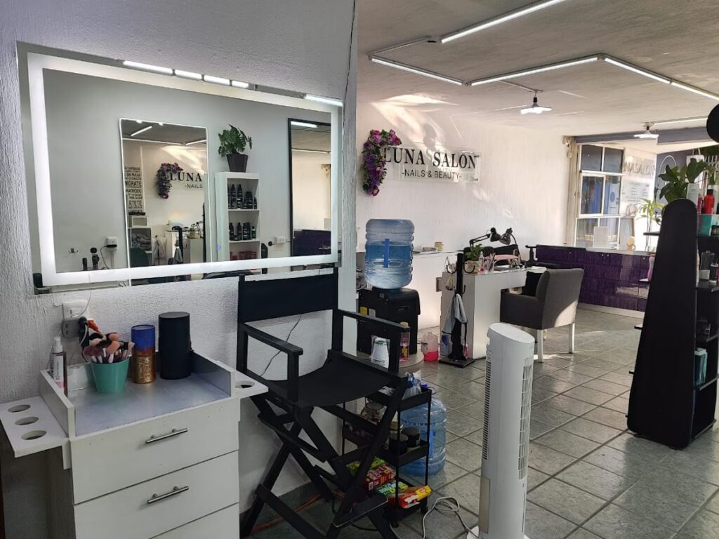 21102 luna salon 1024x768