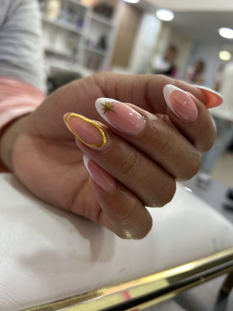 21173 studio blezza 768x1024