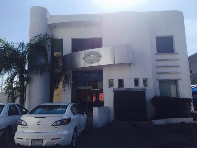 21214 sandra bosques salon spa 768x576