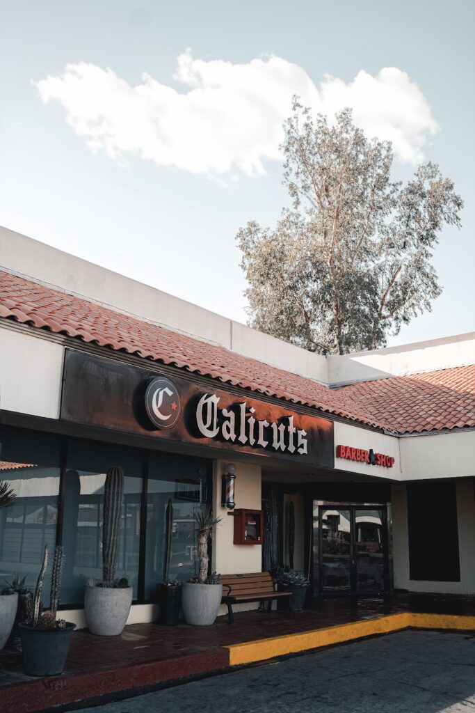 21287 cali cuts barber shop mexicali 683x1024