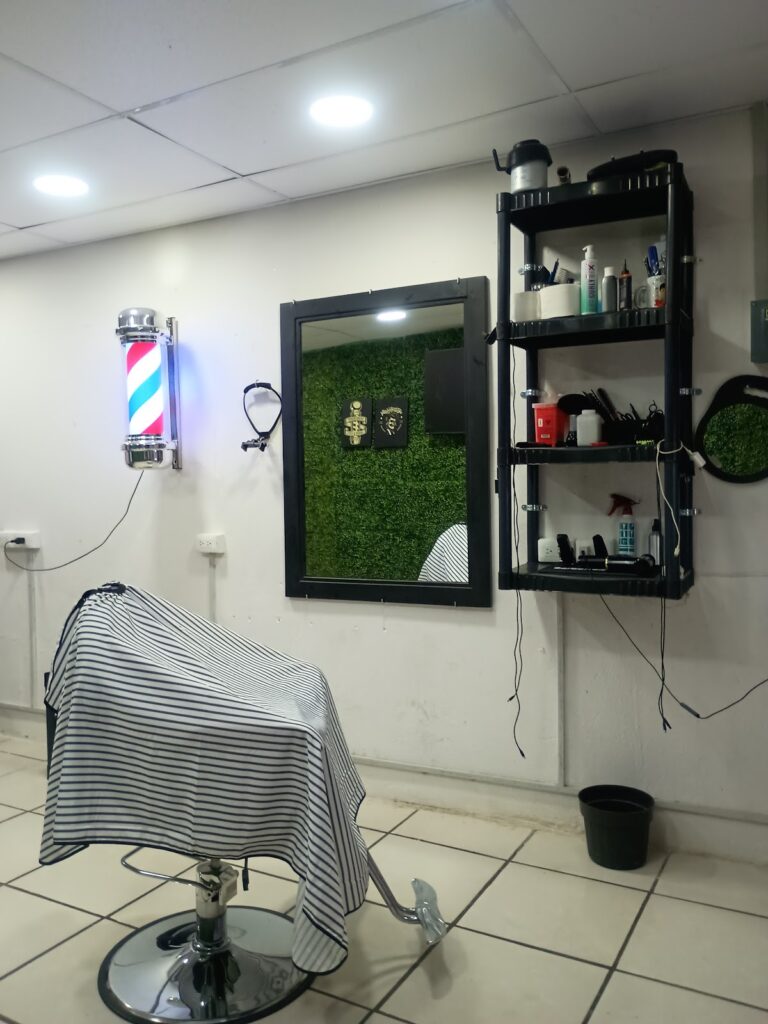 21318 city barbershop 768x1024