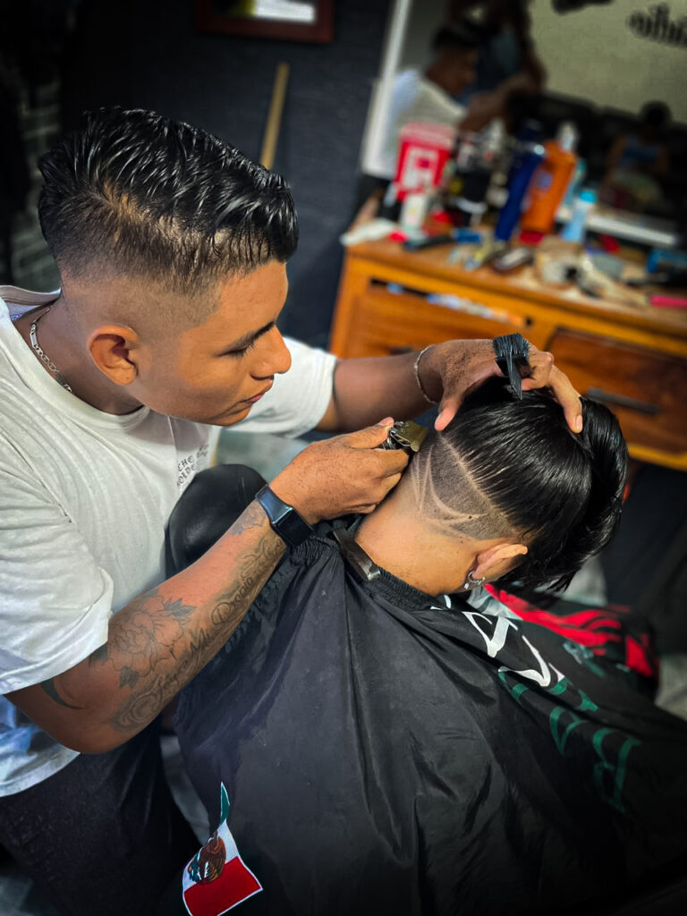 21533 barber crack studio 768x1024