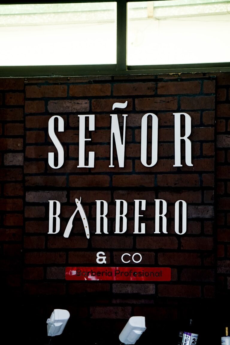 21547 barberia y peluqueria senor barbero camino real a cholula puebla 768x1152