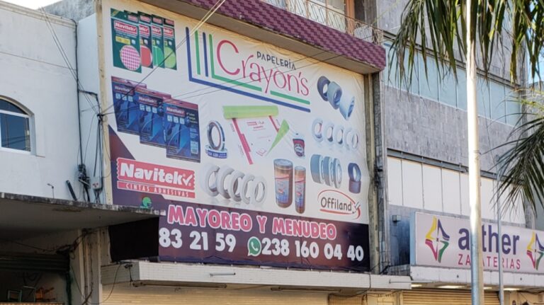 21933 crayons papeleria y regalos 768x431