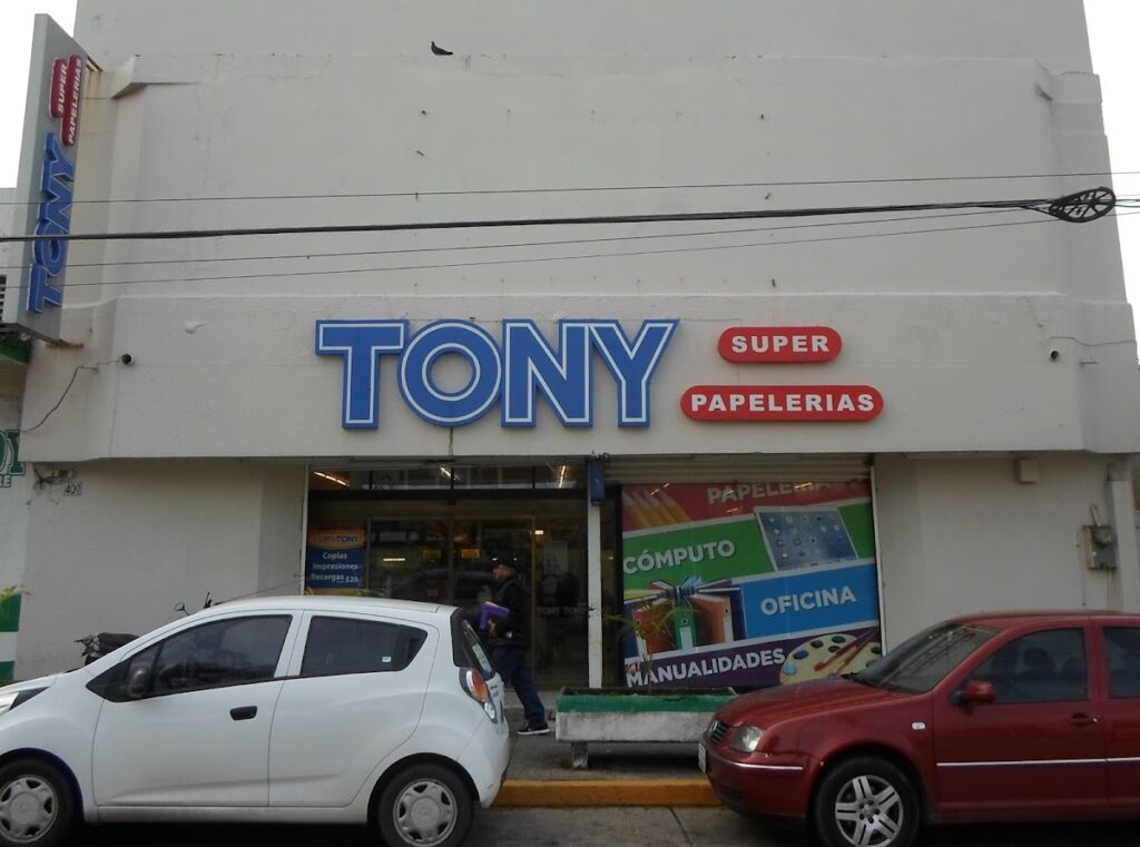 22024 tony superpapelerias 1024x761