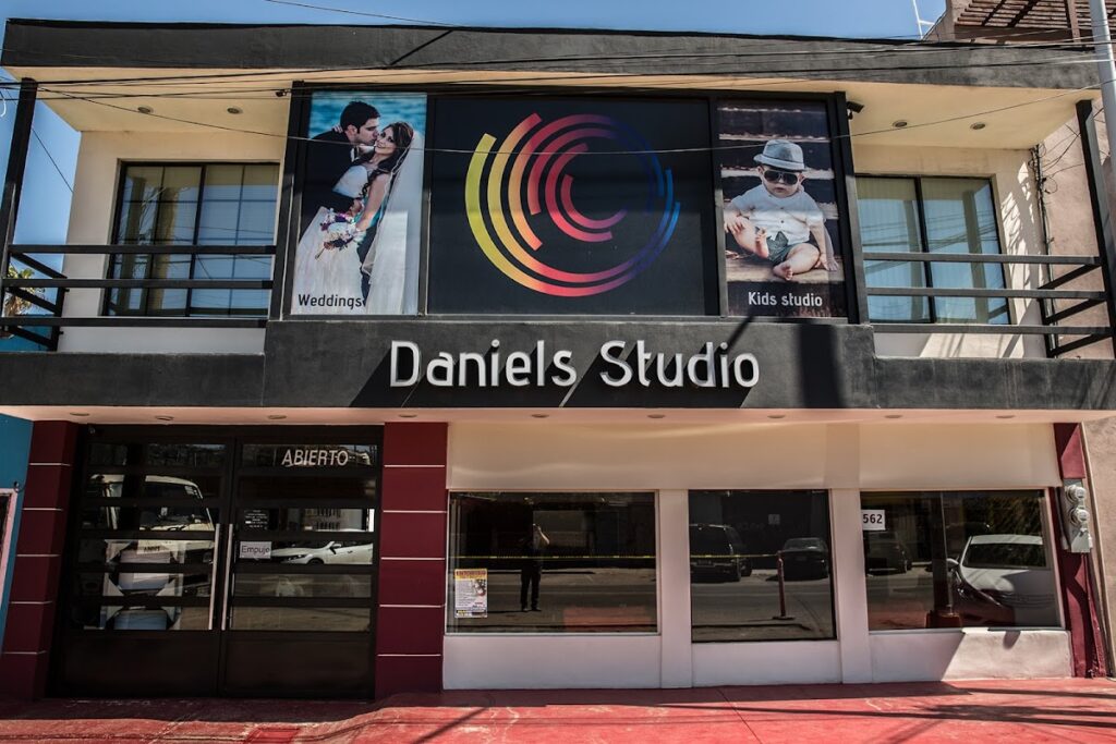 22041 daniels studio 1024x683
