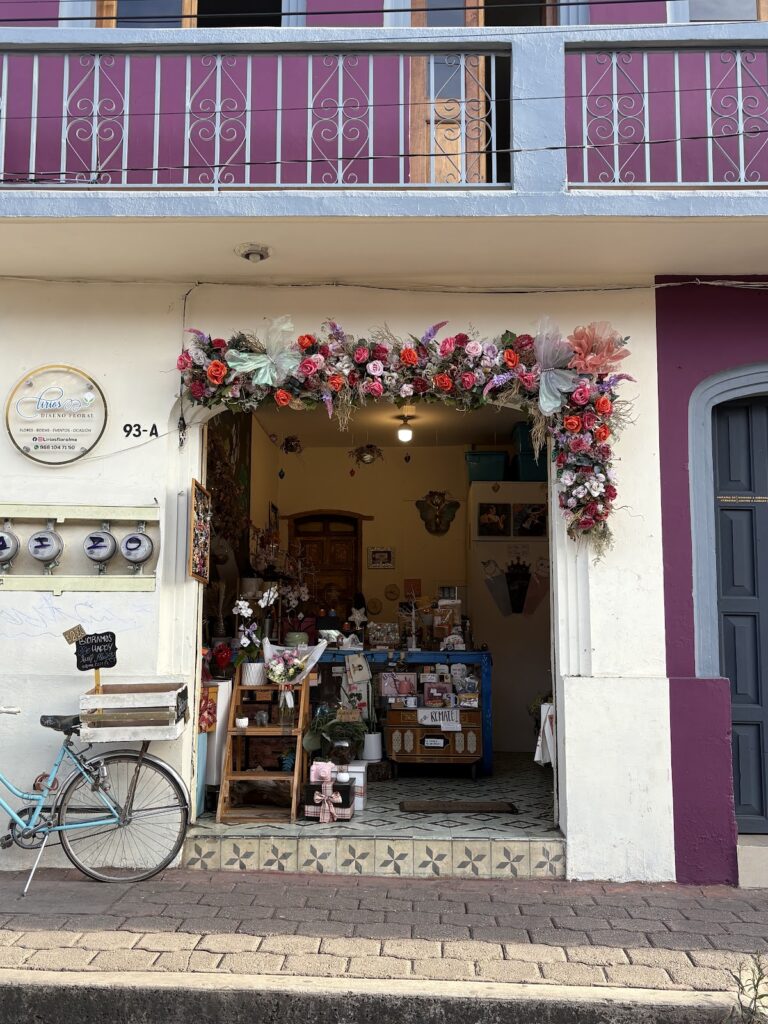 22914 lirios diseno floral 768x1024