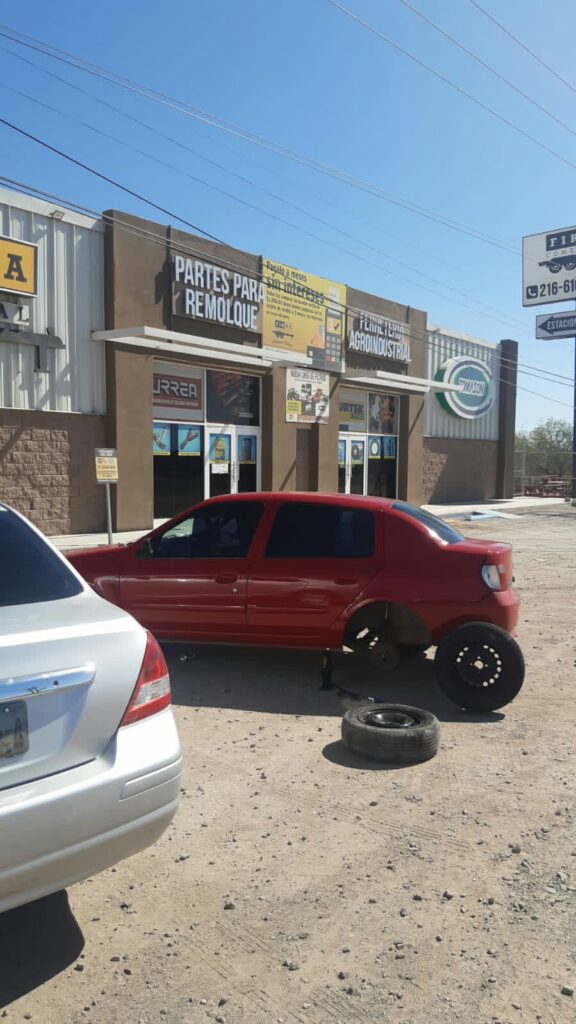 23942 llantera movil 24hrs 576x1024