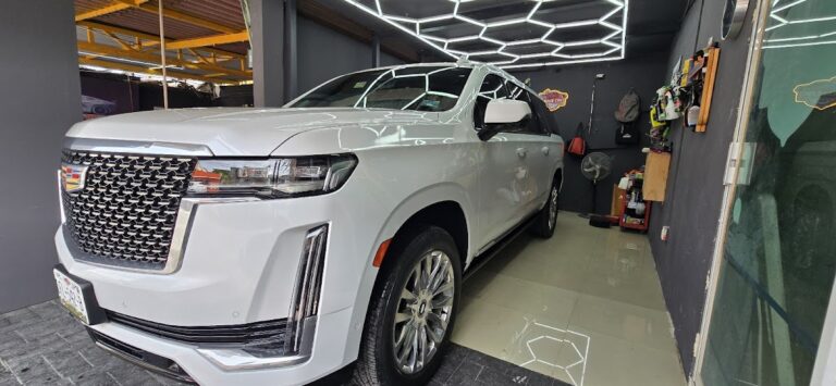 24071 garage car detailing 768x355