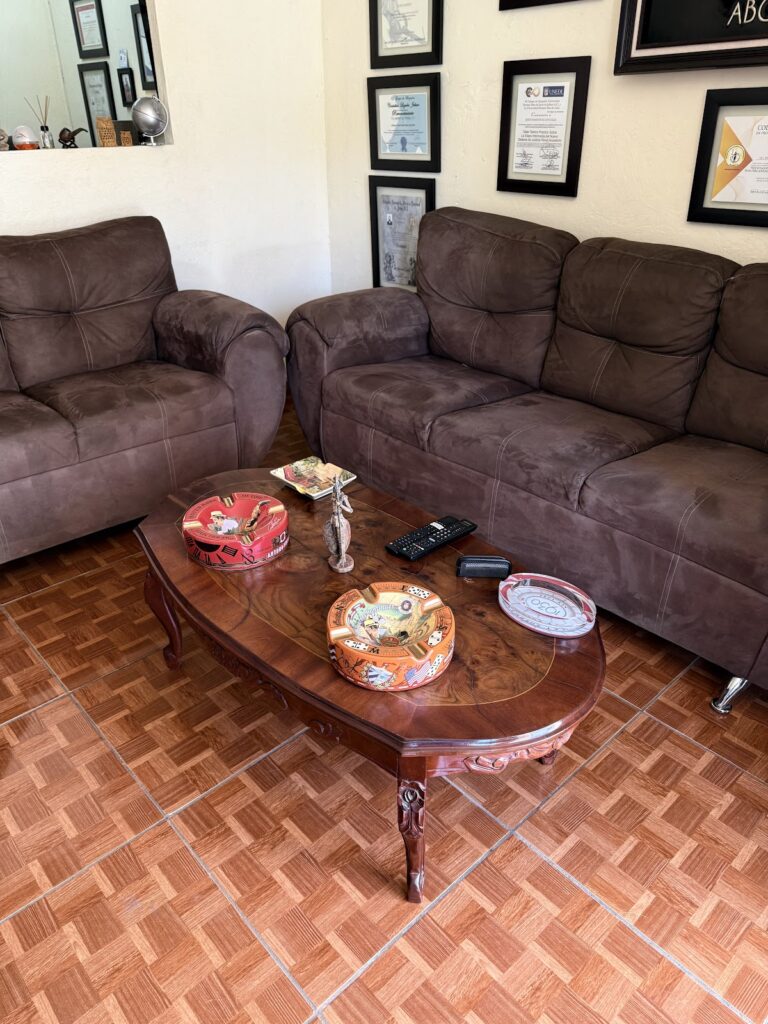 25777 salvatierra abogados 768x1024