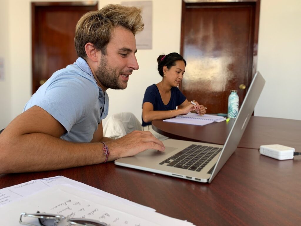 28300 idiomas now center 1024x768