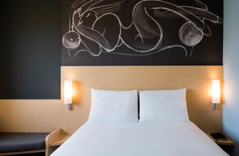 30723 hotel ibis irapuato 768x502