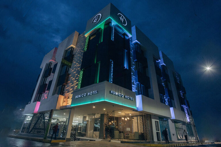 30736 hunico hotel 768x512