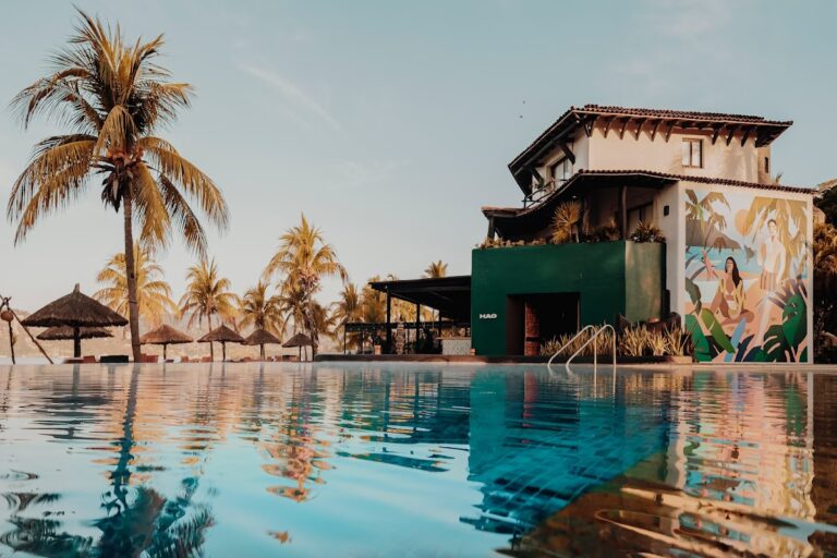 30738 thompson zihuatanejo by hyatt 768x512