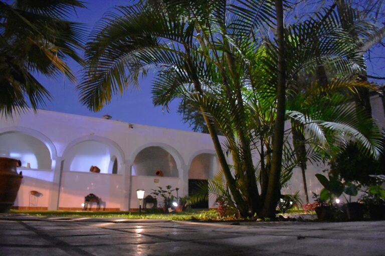 30764 hotel tlaquepaque pueblito 768x512