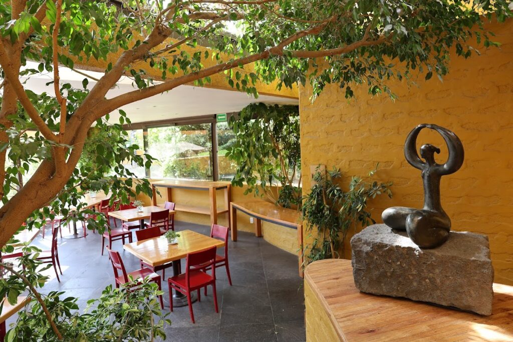 30817 hotel casa en el campo 1024x683