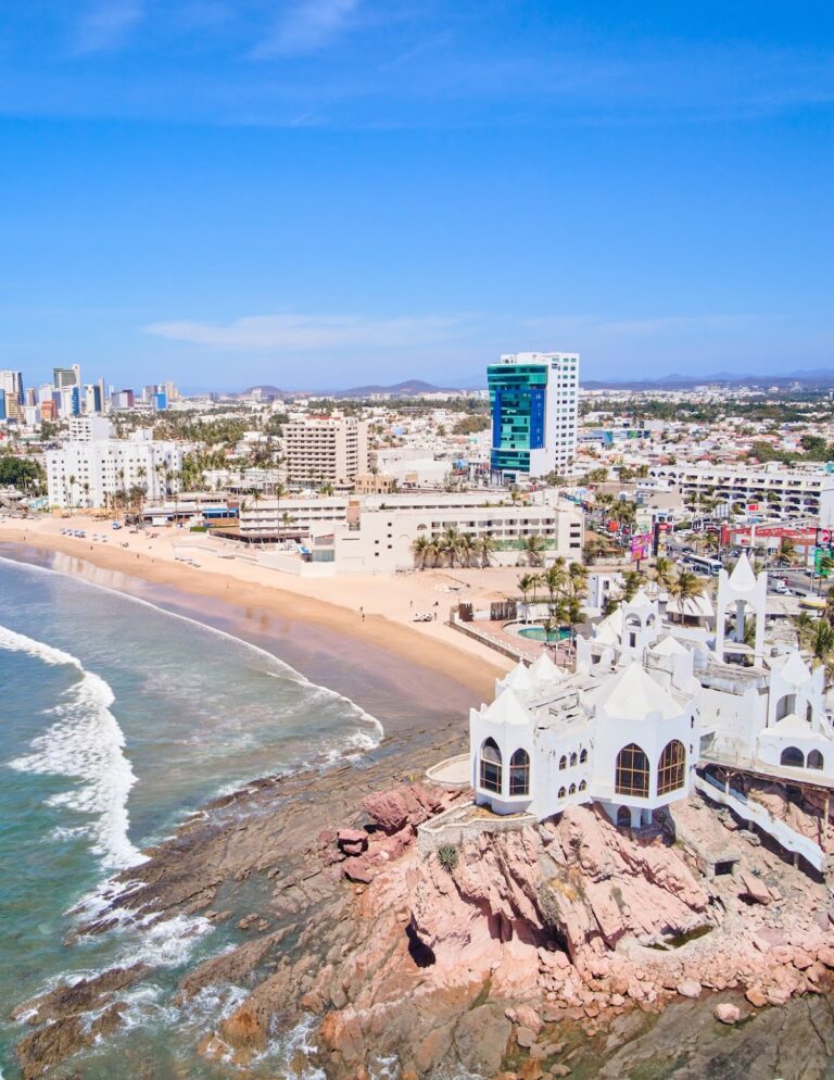 30937 hotel emporio mazatlan 768x994