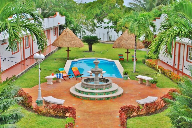 30941 hotel lagoon 768x513