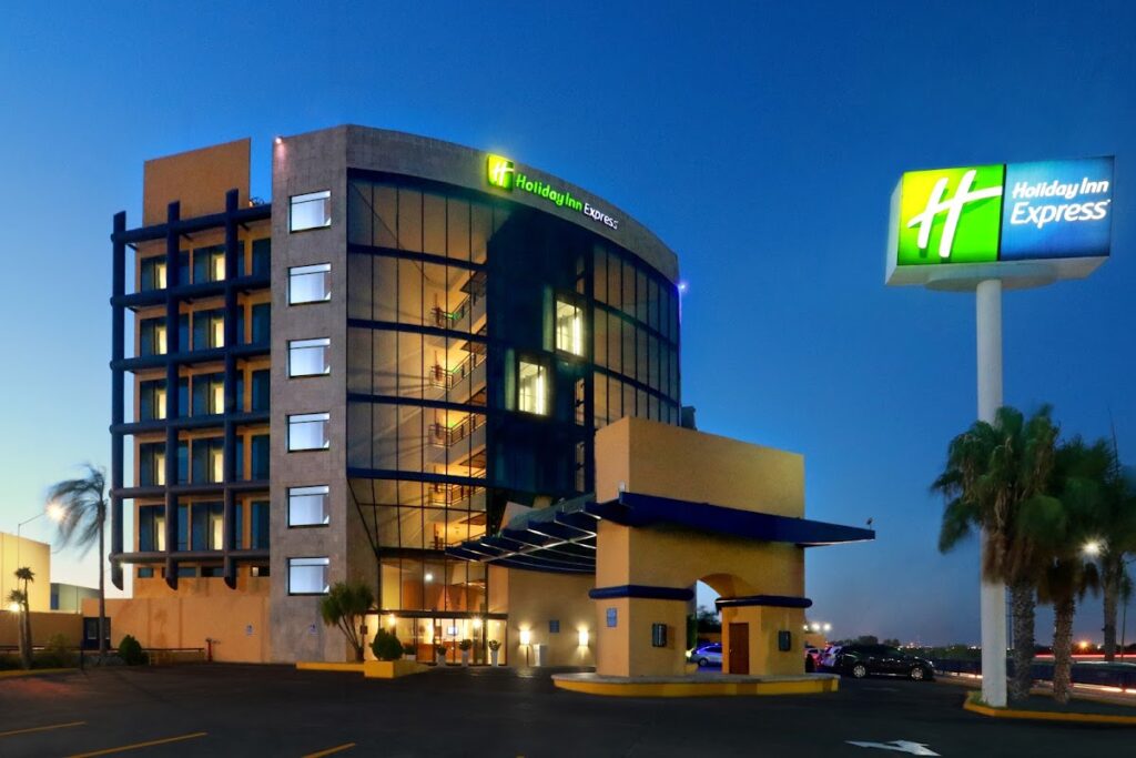 30969 holiday inn express nuevo laredo 1024x683