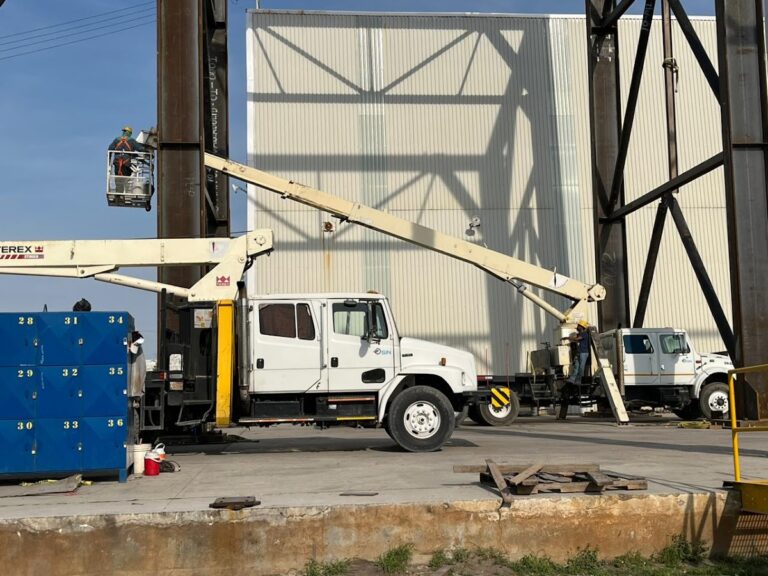 31874 renta de gruas y equipos de elevacion monclova equirent 768x576