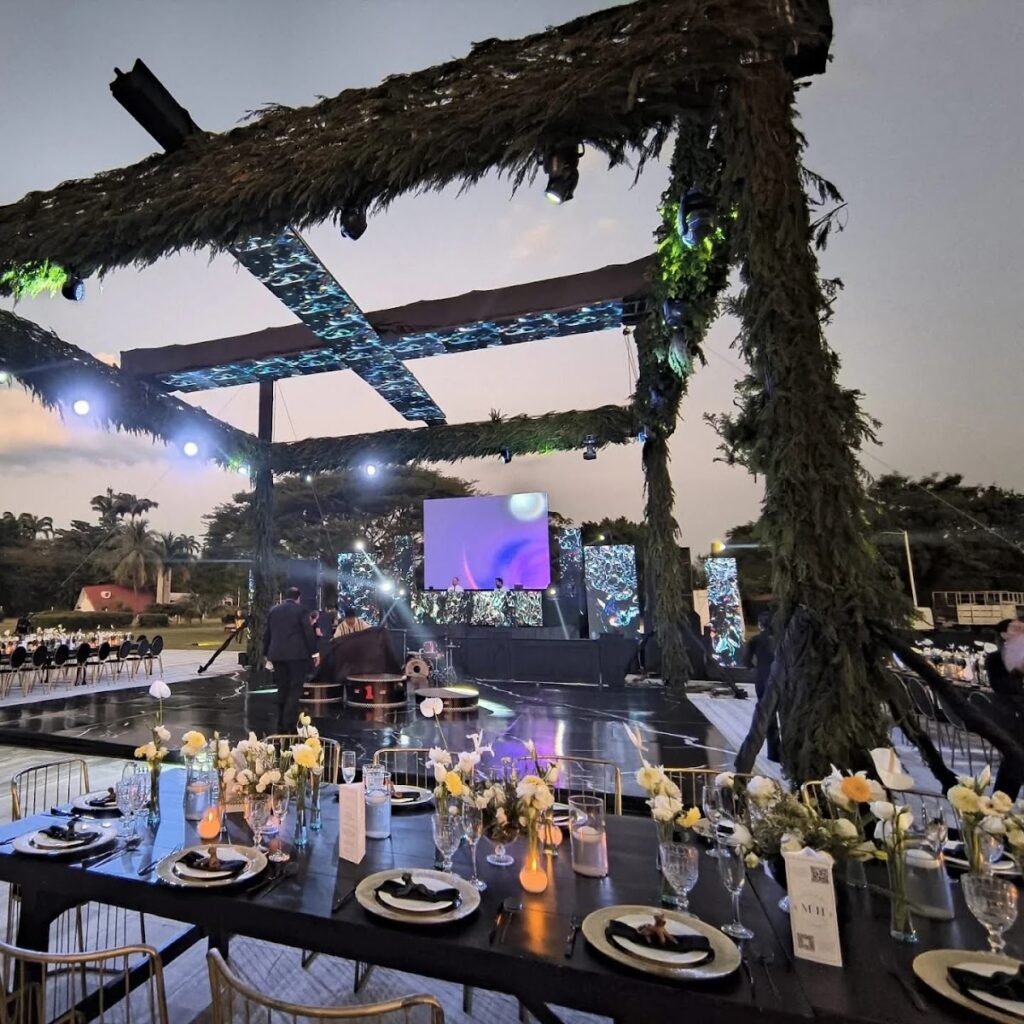 32243 lautrec alto diseno de eventos 1024x1024